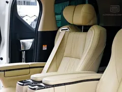 2021 Toyota Alphard Hybrid 2.5L Premium, белый — фото 14