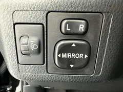 2022 Toyota Yaris L Zhixuan X 1.5L CVT Luxury Plus, чёрный — фото 12