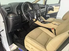 2021 Toyota Alphard Hybrid 2.5L Premium, белый — фото 3
