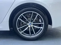 2022 BMW 5 Series 525Li M Sport Package, белый — фото 10