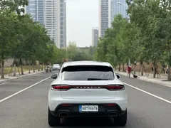2023 Porsche Macan 2.0T, белый — фото 13