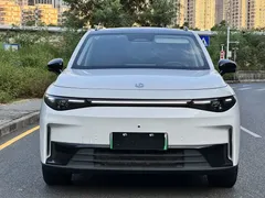 2024 Leapmotor C16 EREV 200 Premium, белый — фото 2