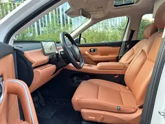 2024 Leapmotor C16 EREV 200 Premium, белый — фото 4