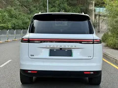 2024 Leapmotor C16 EREV 200 Premium, белый — фото 12