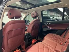 2022 BMW X5 30Li Premium M Sport Package, чёрный — фото 11
