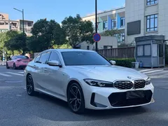 2023 BMW 3 Series 325i M Sport Package, белый — фото 1