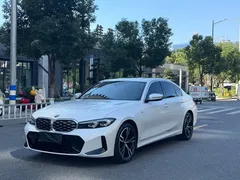 2023 BMW 3 Series 325i M Sport Package, белый — фото 3