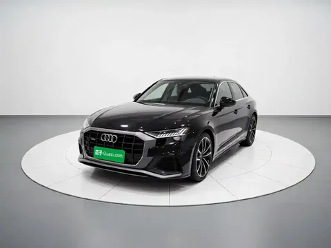 2022 Audi Q8 55 TFSI Luxury Dynamic
