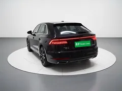 2022 Audi Q8 55 TFSI Luxury Dynamic, чёрный — фото 4