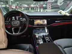 2022 Audi Q8 55 TFSI Luxury Dynamic, чёрный — фото 10
