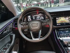 2022 Audi Q8 55 TFSI Luxury Dynamic, чёрный — фото 11