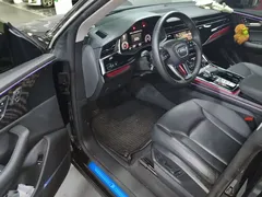 2022 Audi Q8 55 TFSI Luxury Dynamic, чёрный — фото 17
