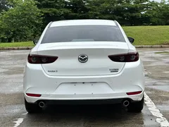 2021 Mazda 3 2.0L AT, белый — фото 4