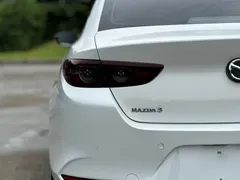 2021 Mazda 3 2.0L AT, белый — фото 6