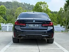2022 BMW 5 Series 530Li Leading M Sport Package, чёрный — фото 11