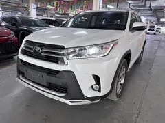 2021 Toyota Highlander 2.0T 4WD Premium 7, белый — фото 1