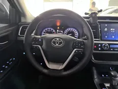 2021 Toyota Highlander 2.0T 4WD Premium 7, белый — фото 14