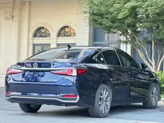 2022 Lexus ES 200 Excellence, синий — фото 7