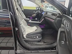 2024 Hongqi HS7 2.0T PHEV 4WD 7, чёрный — фото 8