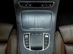 2022 Mercedes-Benz E-Class E 300 L Luxury, чёрный — фото 20