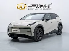 2025 Zeekr X 5 seats Long Range, белый — фото 2