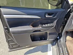 2021 Toyota Highlander 2.0T 4WD Luxury 7, чёрный — фото 7