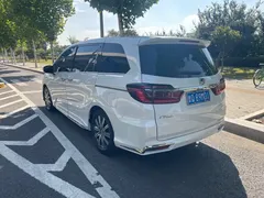 2022 Honda Odyssey 2.0L e:HEV Rui, белый — фото 9