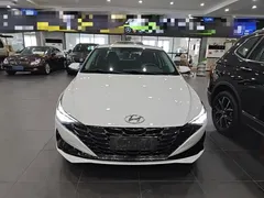 2021 Hyundai Elantra 1.5L CVT LUX Premium, белый — фото 3