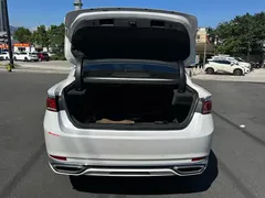 2021 Geely Preface 1.8T, белый — фото 25