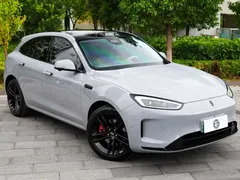 2025 Aito M5 EREV Ultra 4WD — фото 4