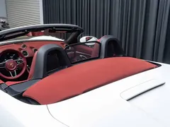 2022 Porsche 718 Boxster 2.0T, белый — фото 6