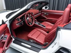2022 Porsche 718 Boxster 2.0T, белый — фото 9