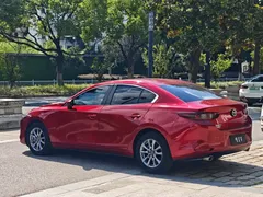 2021 Mazda 3 1.5L AT — фото 6