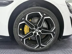 2024 Xiaomi SU7 4WD Long Range Advanced ADAS Max, белый — фото 5