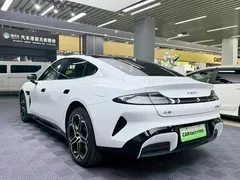 2024 Xiaomi SU7 4WD Long Range Advanced ADAS Max, белый — фото 12