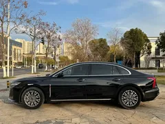 2023 Hongqi H5 2.0T AT, чёрный — фото 4