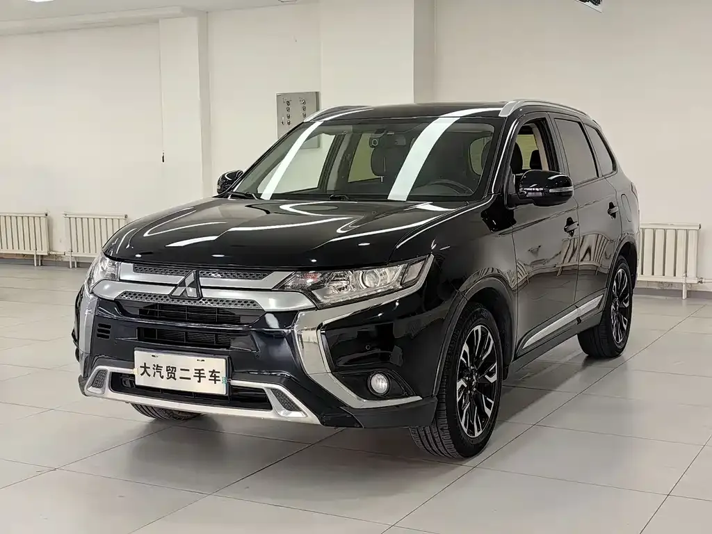 2020 Mitsubishi Outlander 2.0L 2WD 5-seat