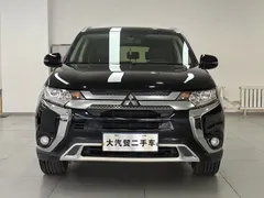 2020 Mitsubishi Outlander 2.0L 2WD 5-seat, чёрный — фото 2
