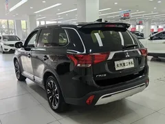 2020 Mitsubishi Outlander 2.0L 2WD 5-seat, чёрный — фото 4