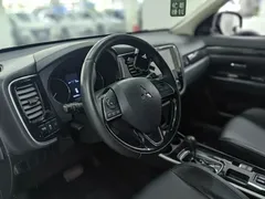 2020 Mitsubishi Outlander 2.0L 2WD 5-seat, чёрный — фото 10