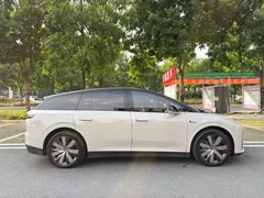 2025 Li Auto i6 4WD Standard — фото 4