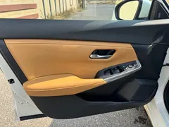 2021 Nissan Sylphy 1.6L TOP CVT Luxury, белый — фото 15