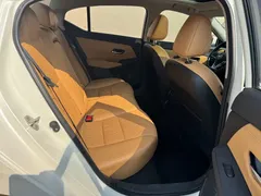 2021 Nissan Sylphy 1.6L TOP CVT Luxury, белый — фото 24