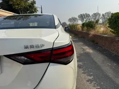 2021 Nissan Sylphy 1.6L TOP CVT Luxury, белый — фото 28