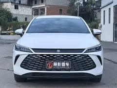 2025 BYD Qin PLUS DM-i PHEV Smart Driving 55km Leading, белый — фото 2