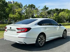 2022 Honda Accord 2.0L Hybrid, белый — фото 9