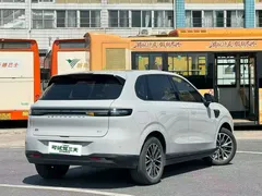 2025 Leapmotor B10 510 Enjoy — фото 10