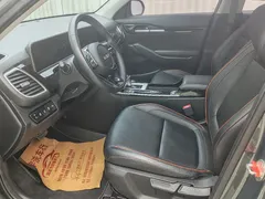 2023 Kia Seltos 1.5L CVT Premium, зелёный — фото 8