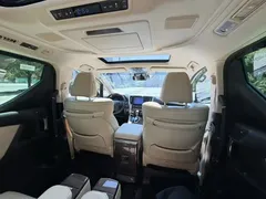 2021 Toyota Vellfire Hybrid 2.5L HV Premium, белый — фото 13