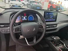 2023 Hongqi E-QM5 Basic Mobility, чёрный — фото 10